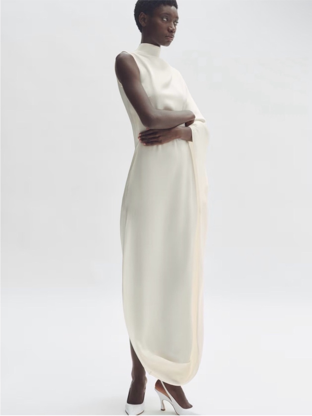 Stella McCartney x H&M Limited Edition Satin Cape Dress - Picture 6 of 7